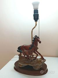 Lampada da tavolo