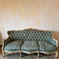 Divano vintage restaurato