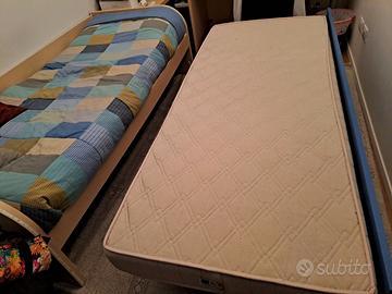 Cameretta (armadio, letto, scrivania, libreria)