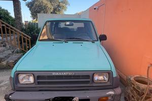 DAIHATSU FEROZA
