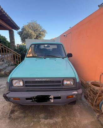 DAIHATSU FEROZA