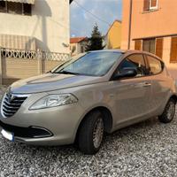 LANCIA Ypsilon 1.2 cc  5 porte