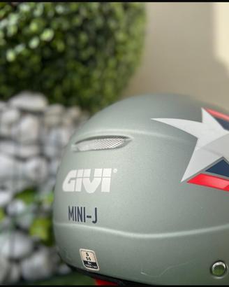 Casco givi