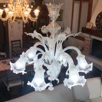 Lampadario in vetro artistico di Murano