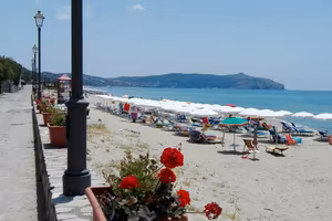 Villetta mare fiori weekend 7/9/8Caprioli Palinuro