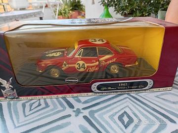 Alfa romeo super sprint Gta 1965 scala 1/18