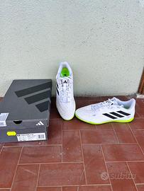 Scarpini da calcio a 5 indoor