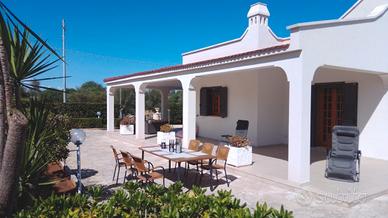 Villa Catia MARE x 2 famiglie 8 posti Giardino A/C