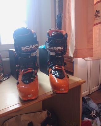 scarponi da sci