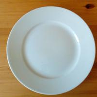 Servizio piatti bianchi