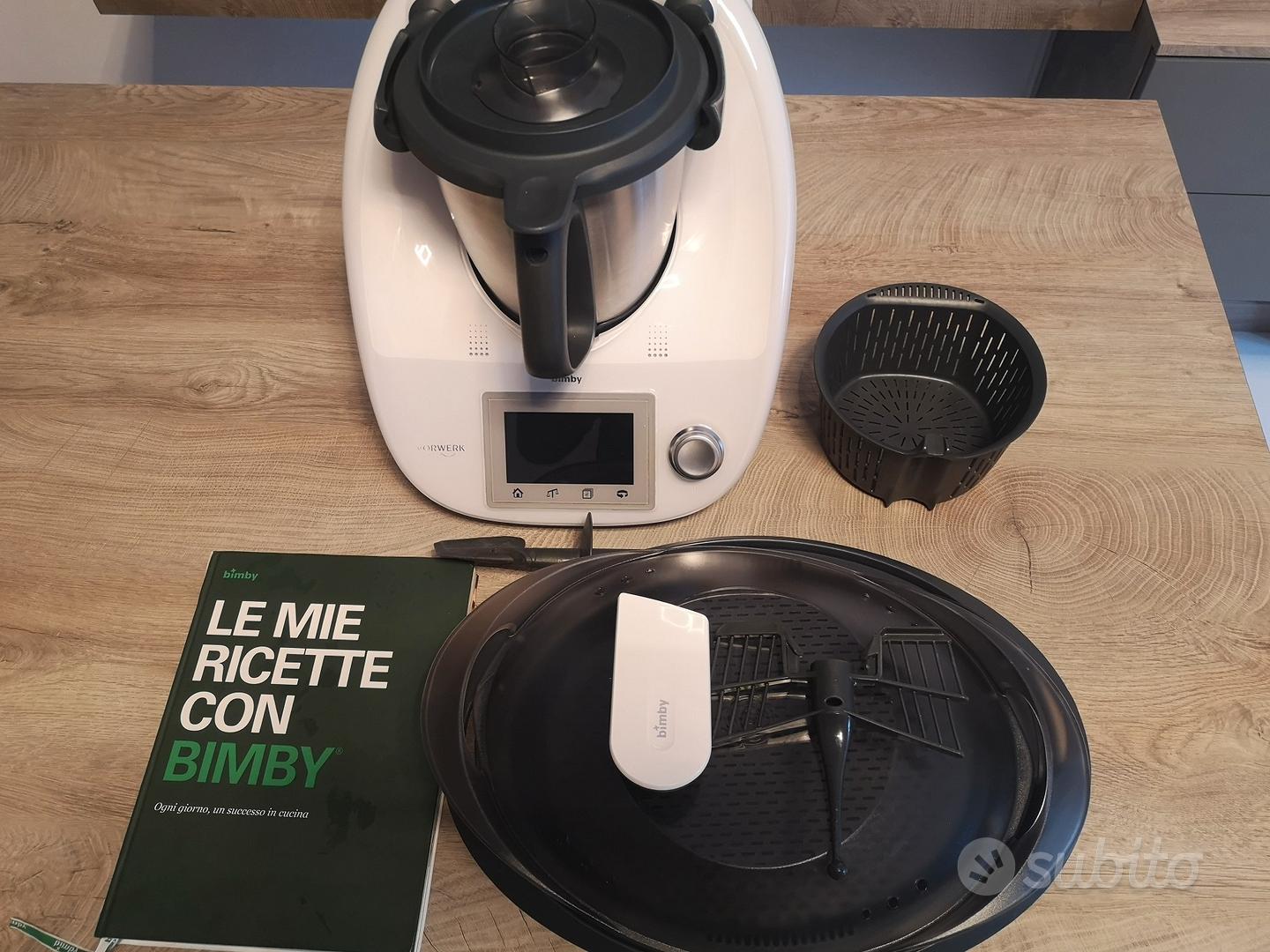 BIMBY TM5 VORWERK COMPLETO DI TUTTI GLI ACCESSORI CON GARANZIA