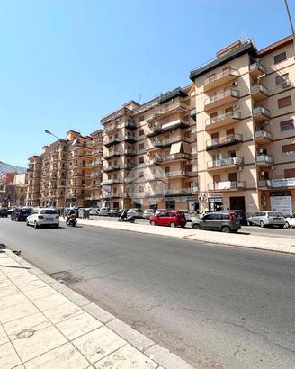 4 LOCALI A PALERMO