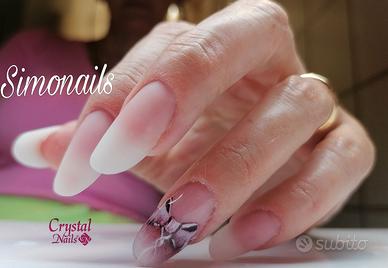 Ricostruzione unghie in gel