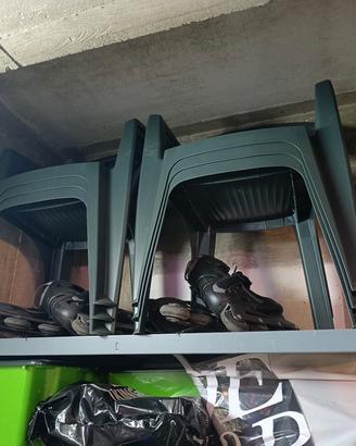 2tavoli e 8 sedie plastica verdi 