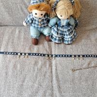 Cintura con strass di buona bigiotteria.