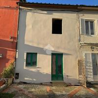 CASA DI CORTE A BUGGIANO