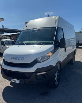Iveco daily 35-150 furgone gemellato 019