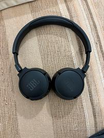 JBL Tune 670NC