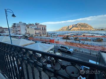Trilocale vista mare Golfo di Mondello