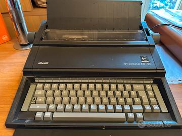 Macchina da Scrivere Olivetti