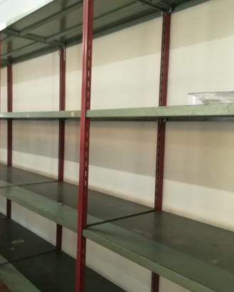 Scaffale in ferro