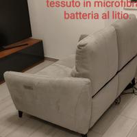 divano 2 posti.