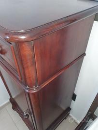 Comodini antichi