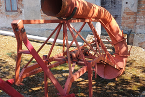 Attrezzatura agricola varia