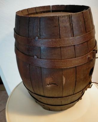 piccola botte in legno per arredamento 