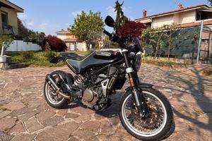 Husqvarna Svartpilen 401 - solo 7.800km