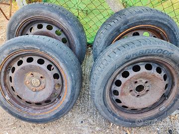 4 ruote complete cerchio e pneumatici hankook