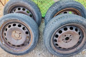 4 ruote complete cerchio e pneumatici hankook