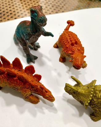 4 Dinosauri Vintage A A A 1992 - T-Rex etc