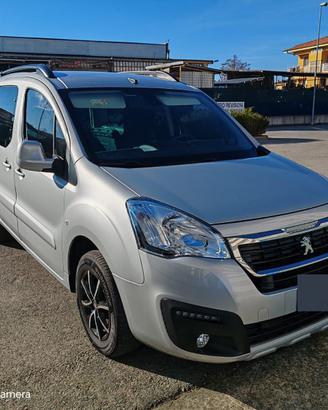 Peugeot Partner tepee BlueHdi 120 CV