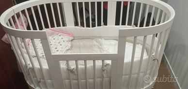 culla ovale di legno 