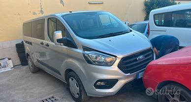 Ford transit custom 9 posti