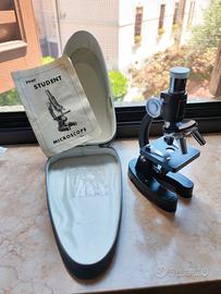 microscopio per studenti vintage