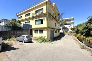 Locale Commerciale - Aci Sant'Antonio