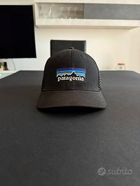 Patagonia cappello nero con frontino e rete