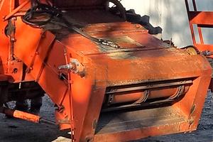 Canale elevatore universale per Laverda 132