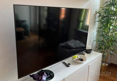 Samsung Crystal UHD 4K Serie 8 -50 pollici