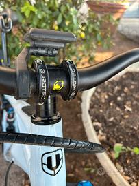 Mondraker bosch 750
