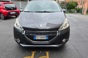 Peugeot 208 1.4 HDi 68 CV 5 porte Allure
