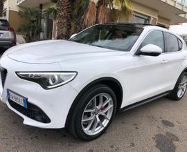 Alfa Romeo Stelvio 2.2 Turbodiesel Lusso TETTO APR