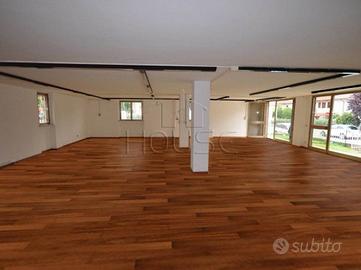 Immobile di 216 m² con 5 locali a Città di Castell