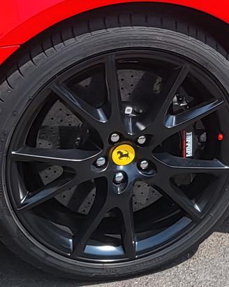 Cerchi 20' neri Ferrari California 