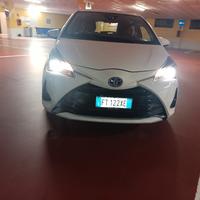 Toyota Yaris Hybrid 2019 cambio automatico 