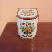 scatola  in latta inglese, vintage + altra 