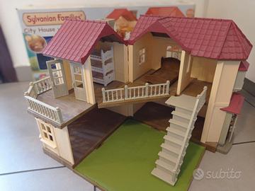 Sylvanian Families: Casa di città con luci