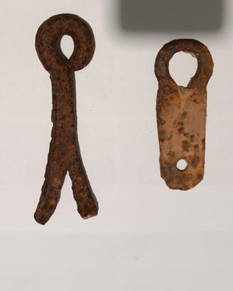 Antichi oggetti in ferro battuto